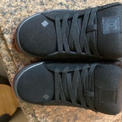 Brand New DC shoes Size 9 