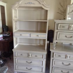Hutch And Desk, Dixie French Provincial 