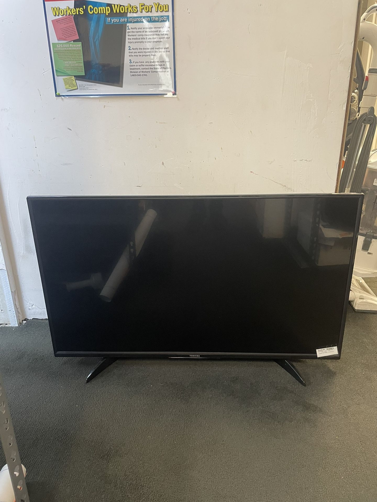TOSHIBA TV