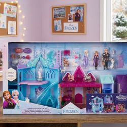 Frozen Animal Sanctuary Build-Up Fashion Doll