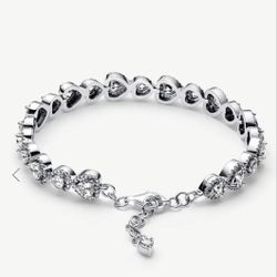 Pandora Halo Hearts Bracelet