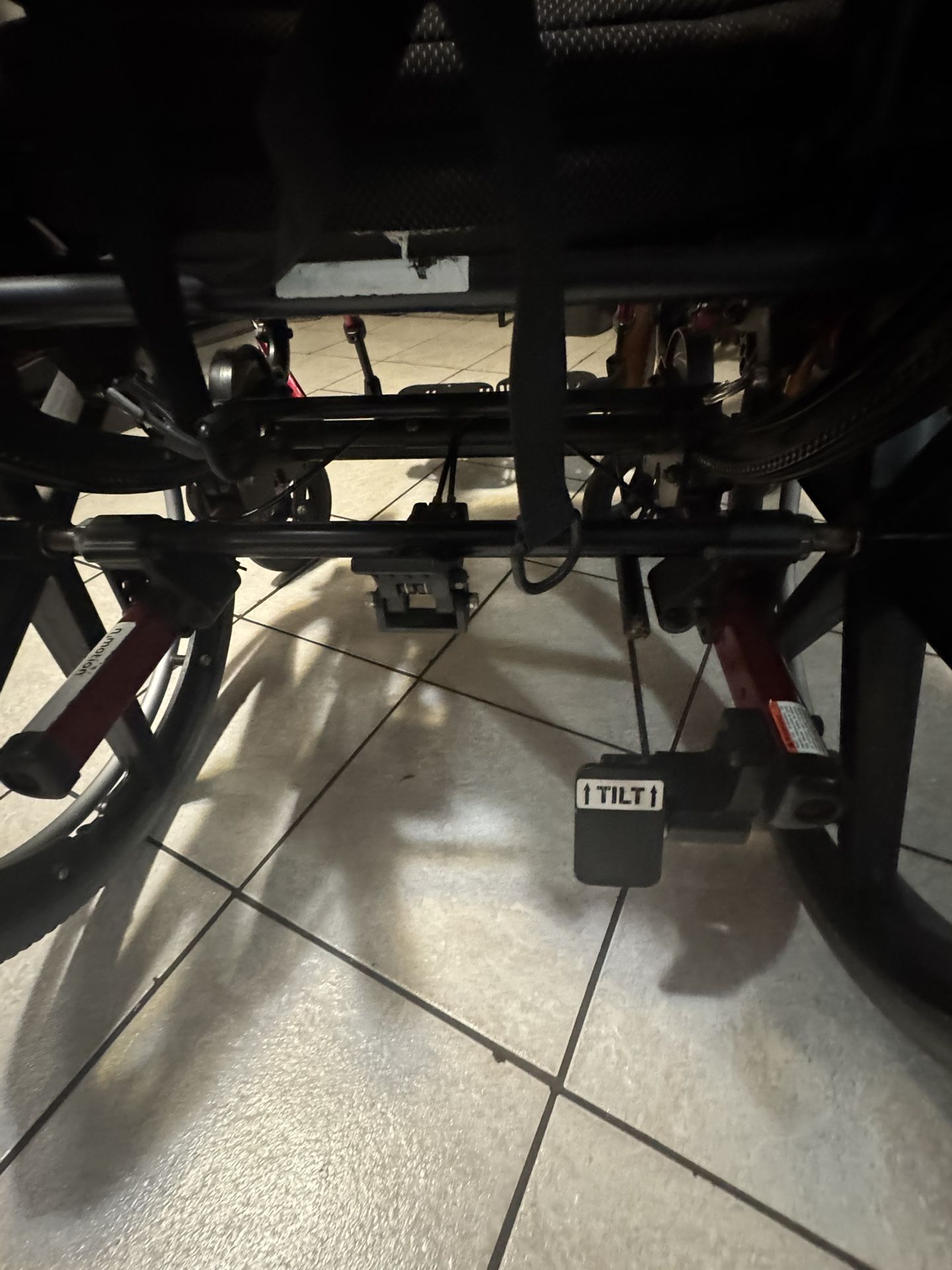 Quickie Iris Tilt-in-space wheelchair