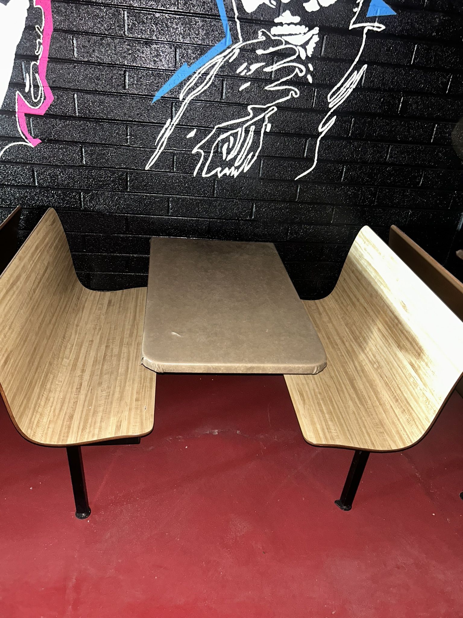 4 Seats On Bench Tables