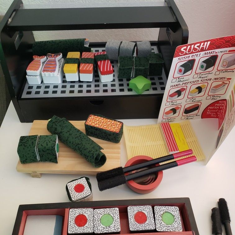 Melissa & Doug Sushi Counter & Slicing Play Set