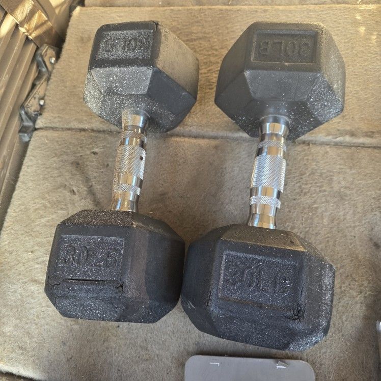 2-30lb Rubber Hex Dumbbells