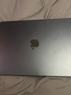 Macbook Air Pro 15 Inch M2 chip 2023