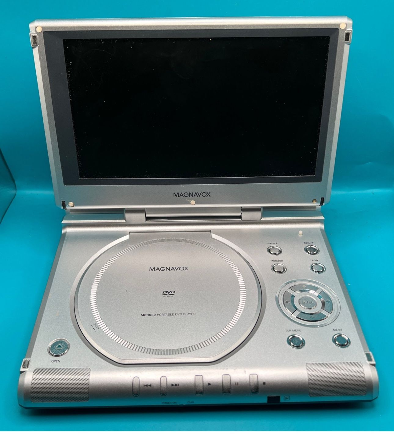 MAGNAVOX SILVER PORTABLE DVD PLAYER MPD850 NO POWER CORD