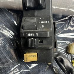 Left hand bar switch 1991 Suzuki GSXR1100. 37400.41C11