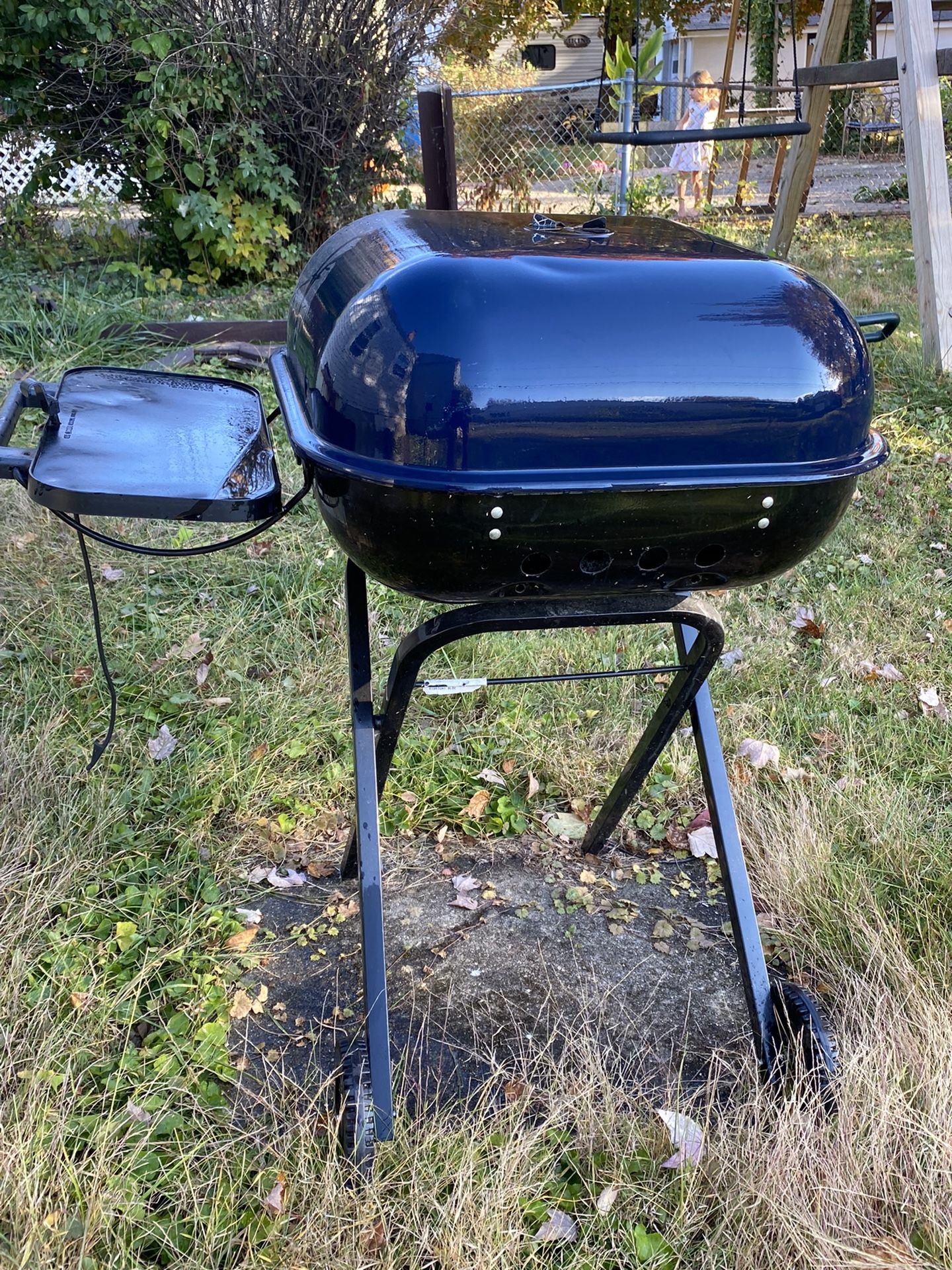 Aussie Portable Walkabout Charcoal Grill