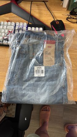 Men’s Levi Jeans