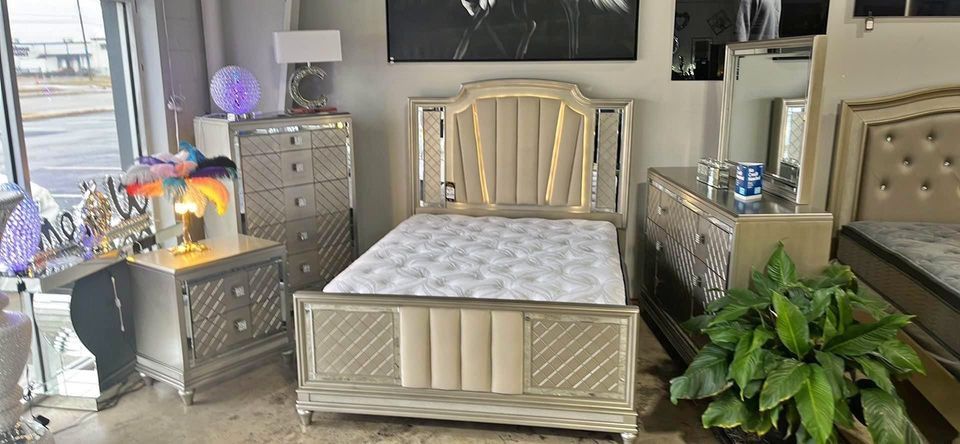 Brown Bold Bed Sets