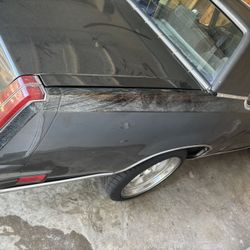 1983 Oldsmobile Cutlass Supreme 