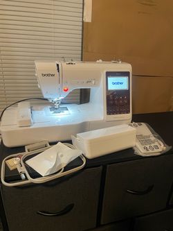 Máquina para coser y bordar -BROTHER SE725 $$210