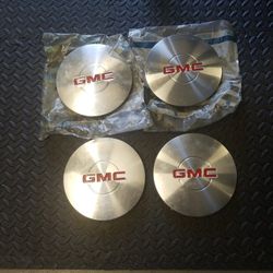 Gmc Center caps Late 90 'S early 2000