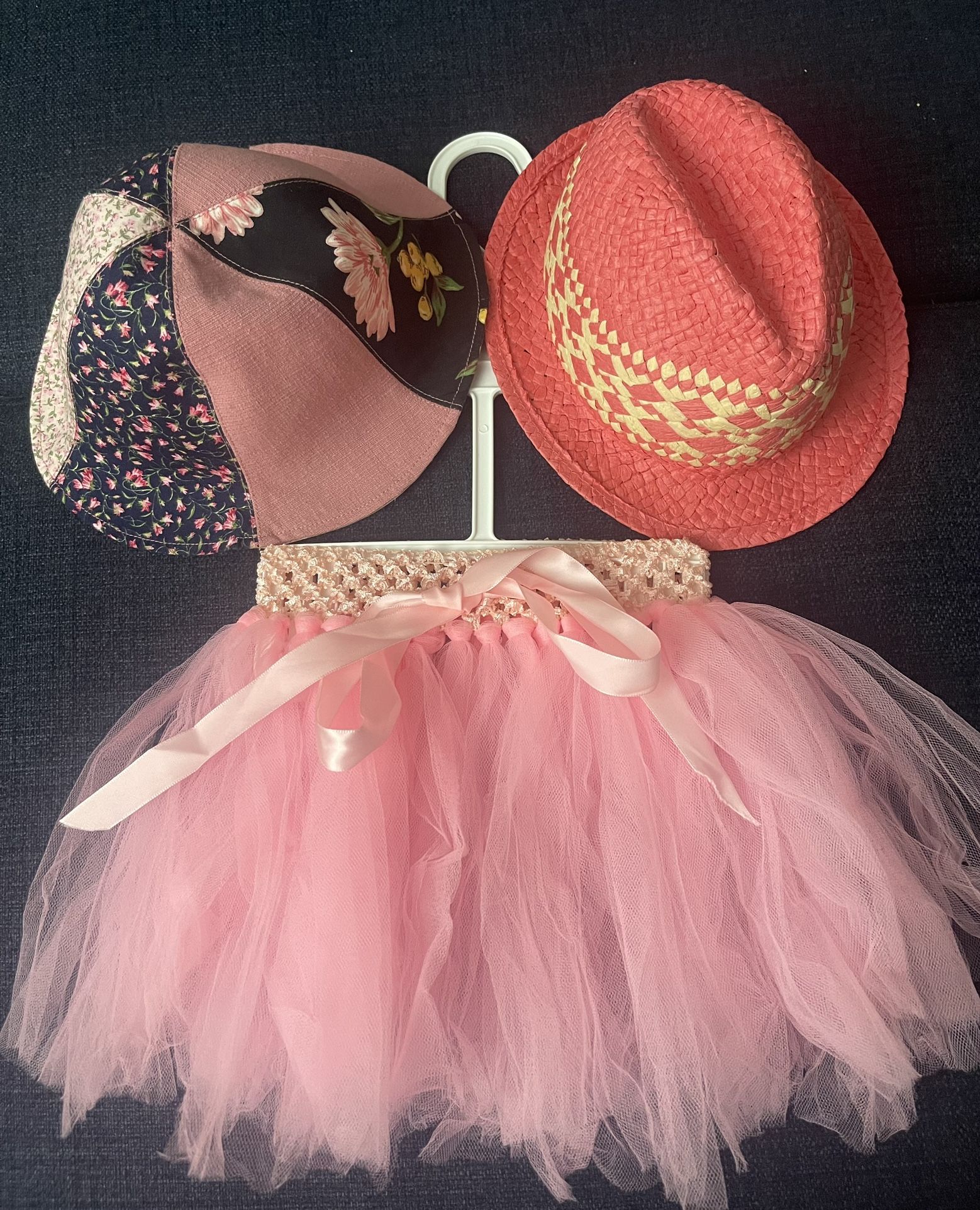 1 Tutu Skirt, 2 Hats