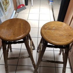 2 Wooden Stool 