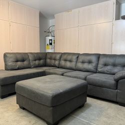 Dark gray Sectional 