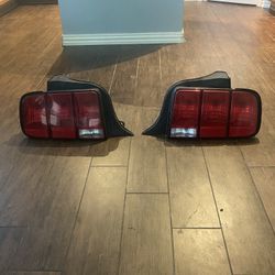 Ford Mustang OEM Twilights for 2005-2009