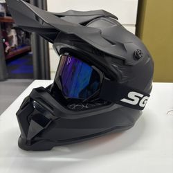 🔥 Matte Black Off-Road / Dirt Bike Helmet w/ Goggles – Like New 🔥 