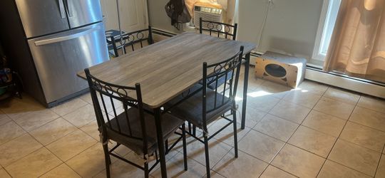 Small kitchen table with 4 chairs