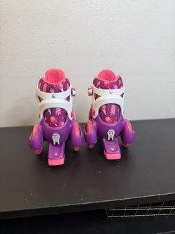 Roller derby skates