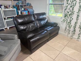 Recliner couch