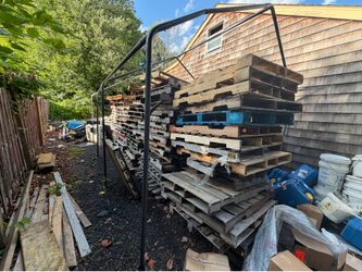 FREE Pallets
