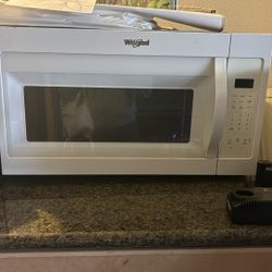 Whirlpool Above The Stove Microwave 