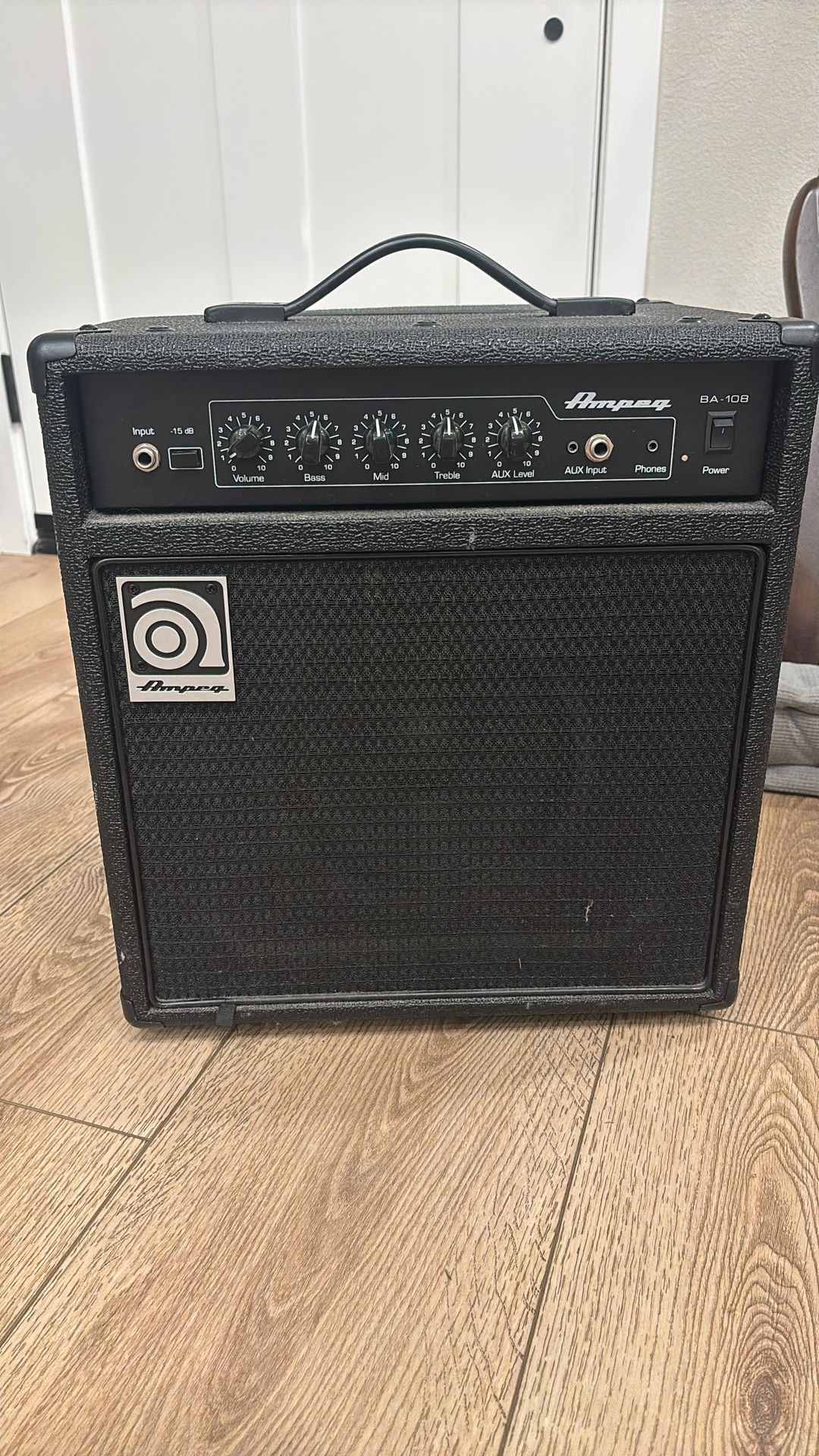 Ampeg BA-108 Bass Guitar Amp