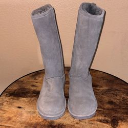 Women’s Bearpaw Boots  Gray Size 10