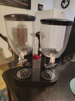 Double Dry Food Dispenser with Black Base