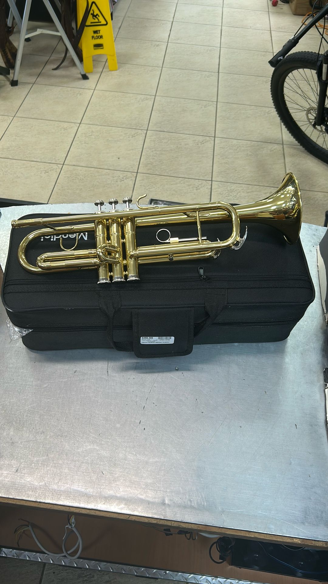 Cecilo Mendini Trumpet With Case