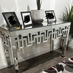 Entryway /console Table/buffet Table 