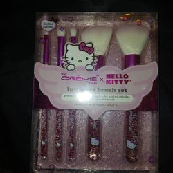 Hello Kitty  - The Creme Shop  - Luv Wave Brush Set