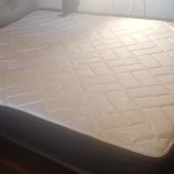 New Queen Mattress 