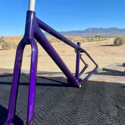 BASSETT BMX SUPER MENACE 29 FRAME & TECHNIQUE ALUMINUM FORKS