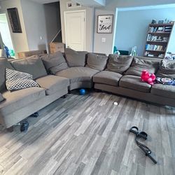 HUGE SECTIONAL FOR SALE MUST GO TODAY