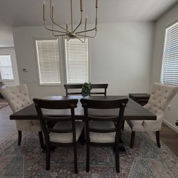 Extending Dinning Table With 6 Chairs 
