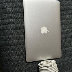 Apple Macbook Air 11.6in Mid 2011