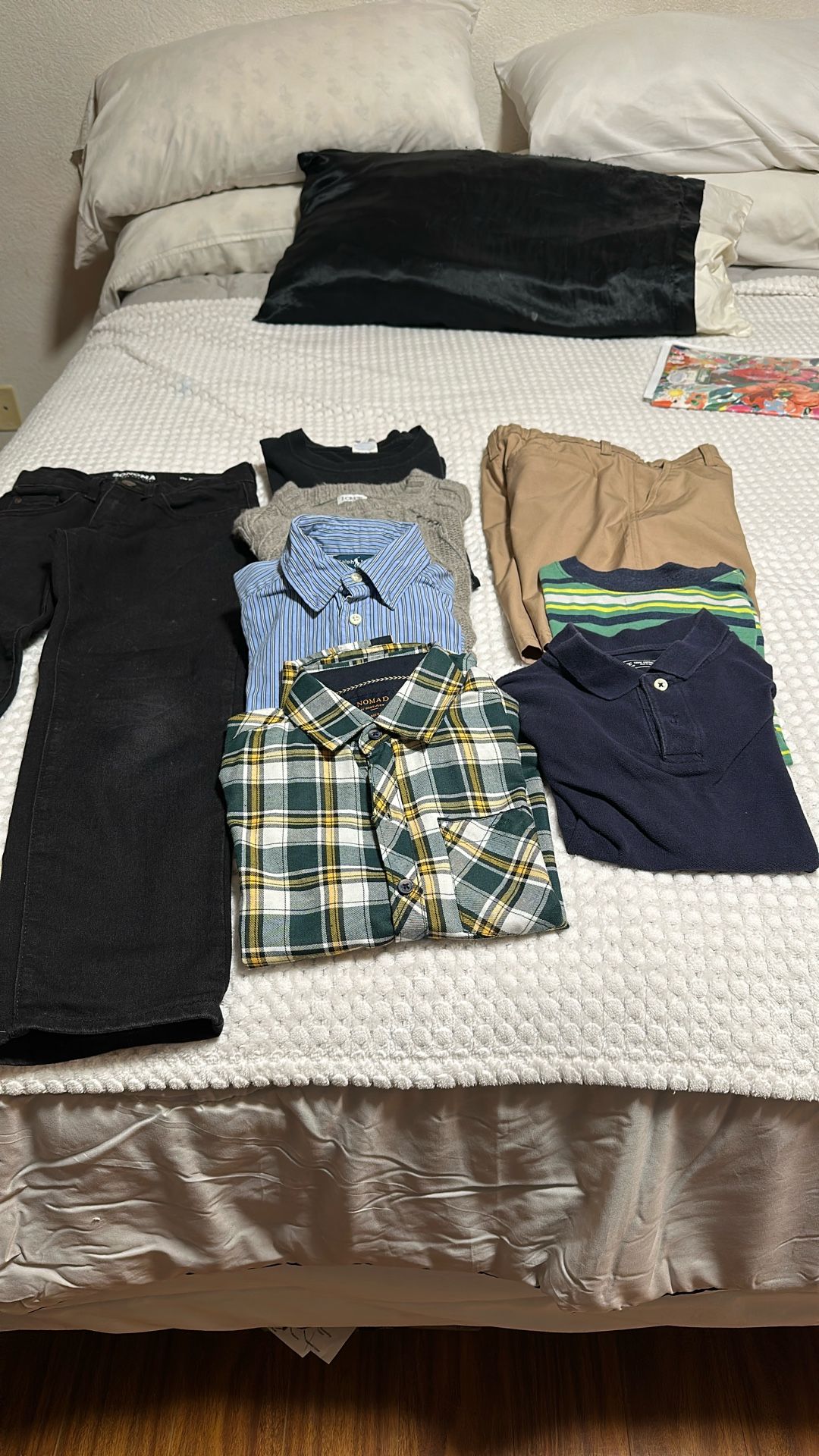 Bundle Of Boy’s Clothing S 8
