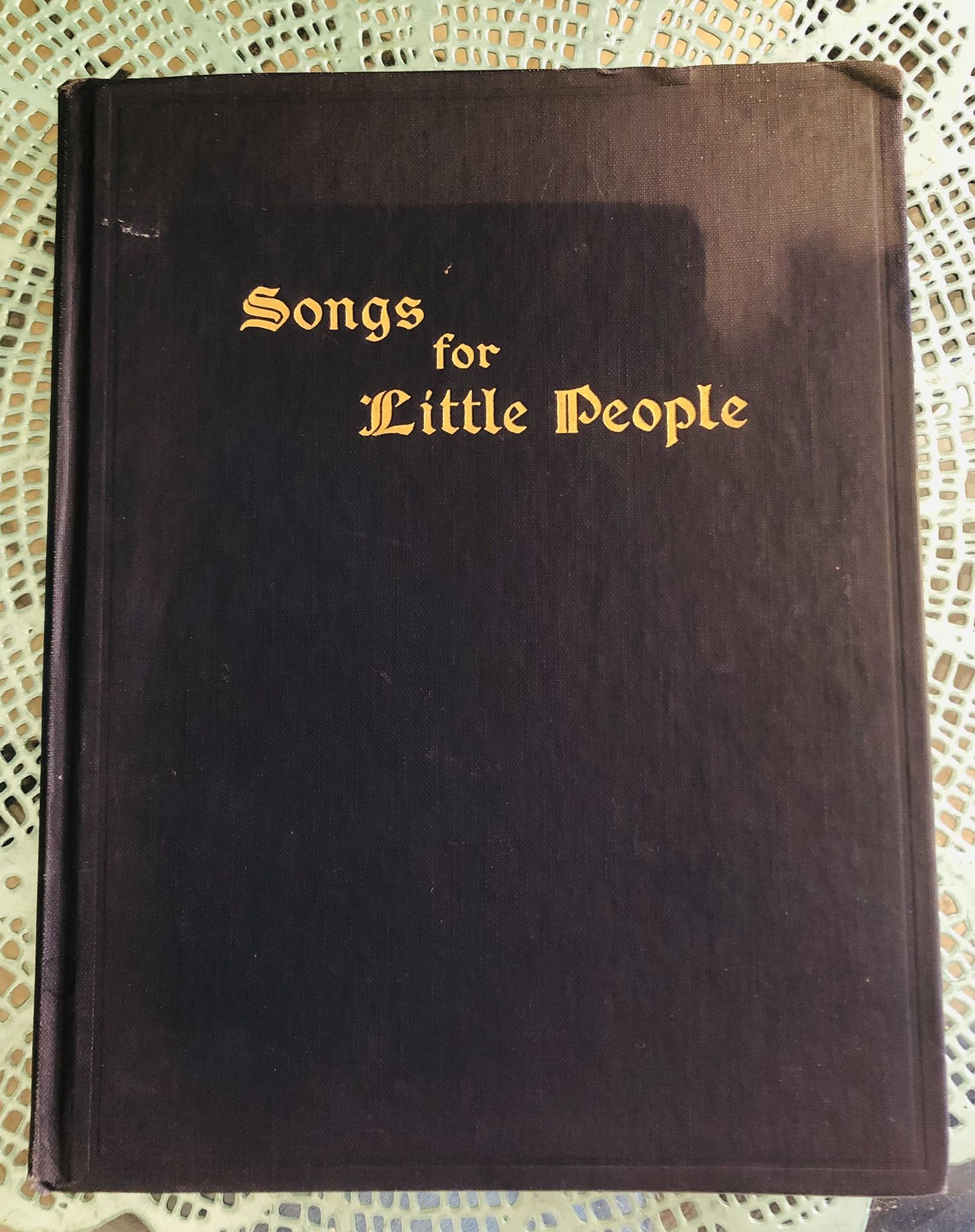 SONGS FOR LITTLE PEOPLE BOOK