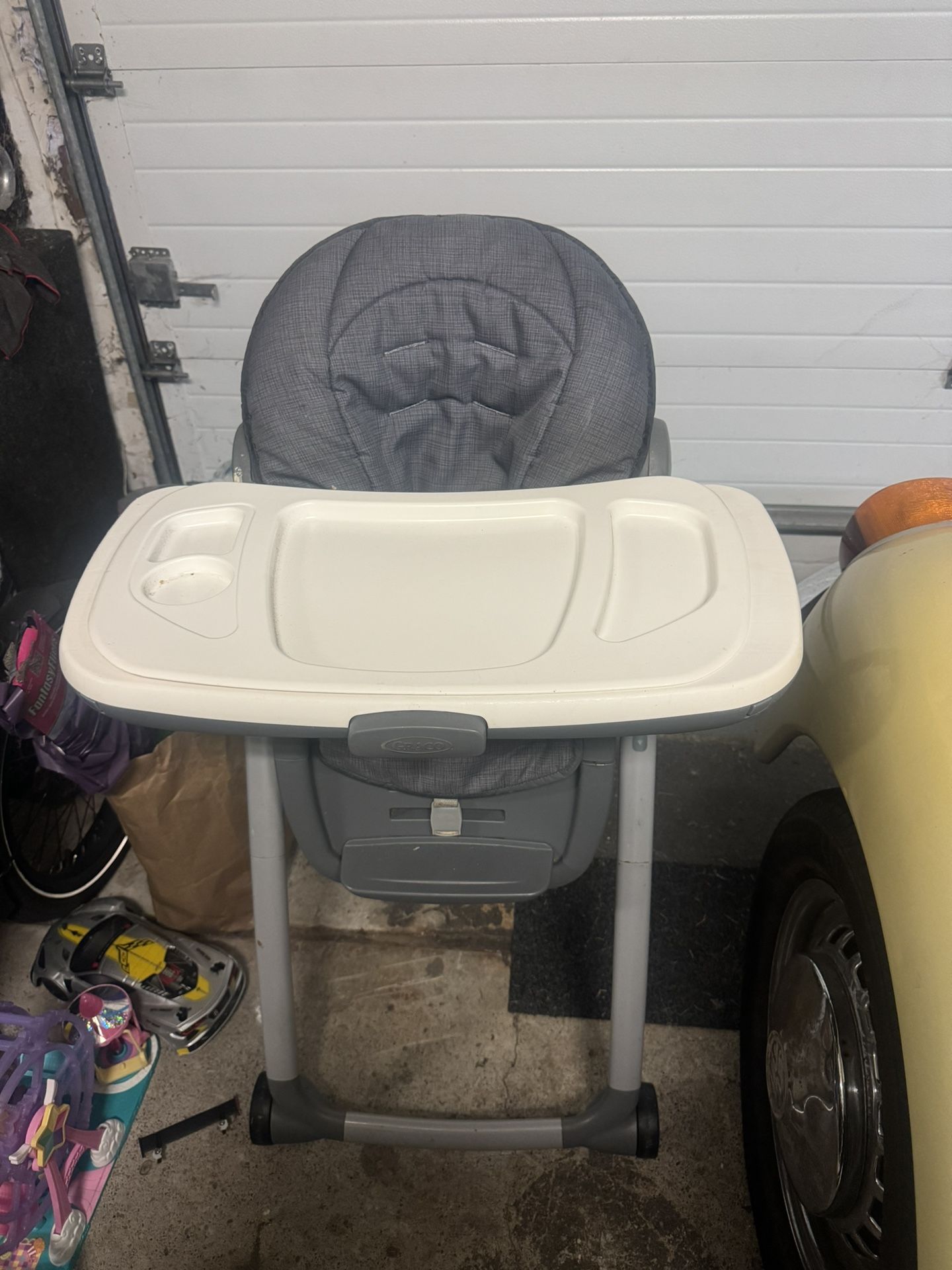 high chair 