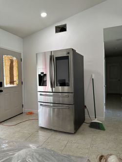 Refrigerator 