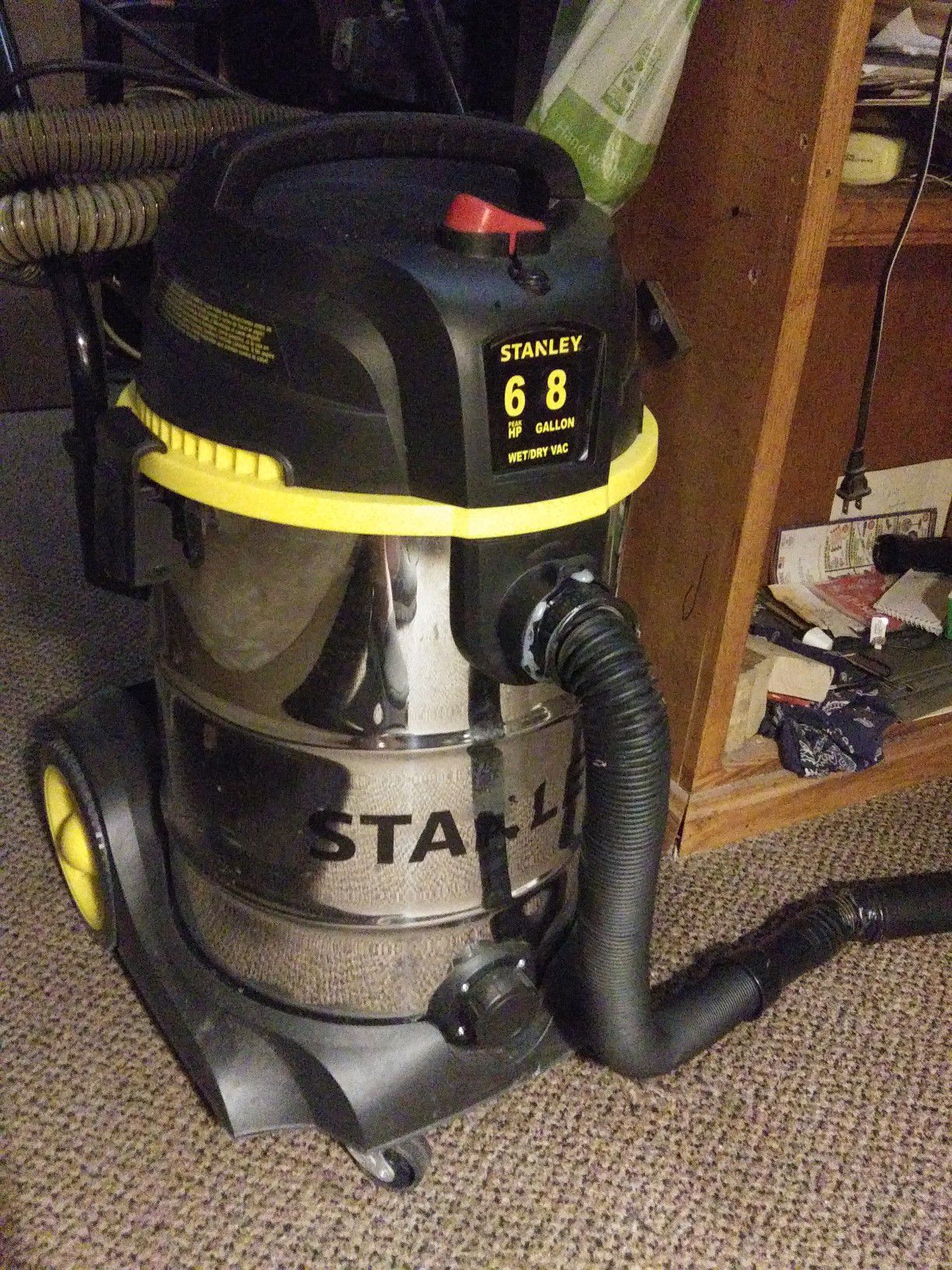 Chromed can vacuum