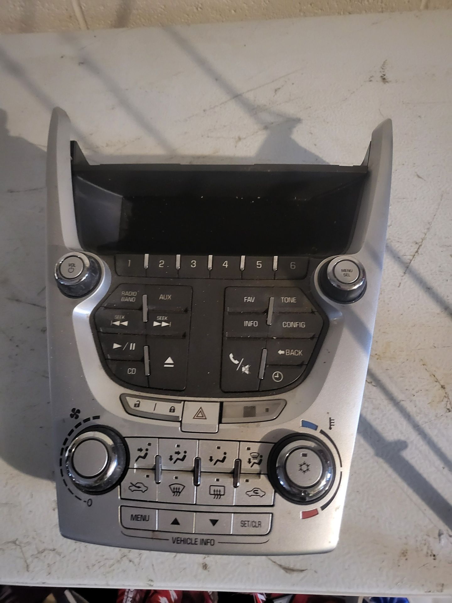 2010 2011 Chevy Equinox Radio