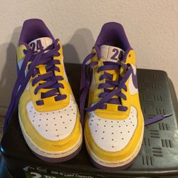 Nike Air Force 1 Kobe Bryant Size :7y