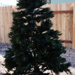 7 foot Well Bui Lighted Artificial Christmas Tree
