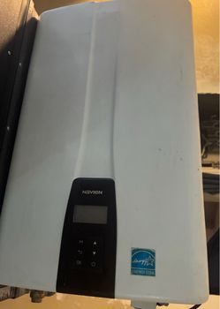 NAVIEN WATERLESS TANK