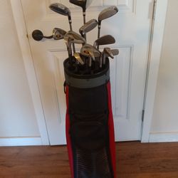 Golf Bag With Golf Clubs 