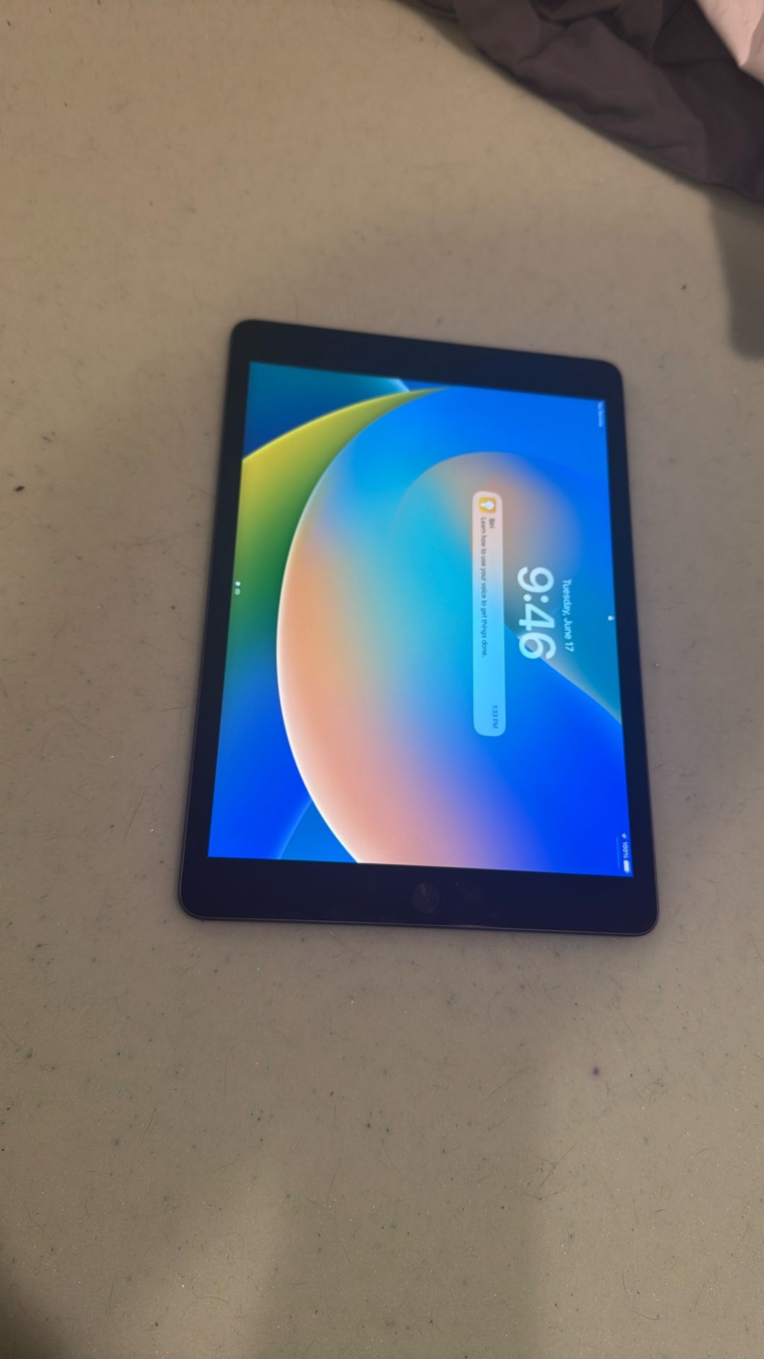 iPad 9th gen 256 GB Barley Used